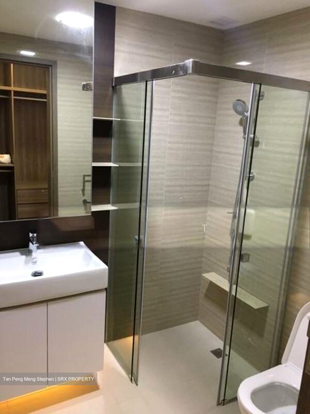 Sky Vue (D20), Condominium #503444831